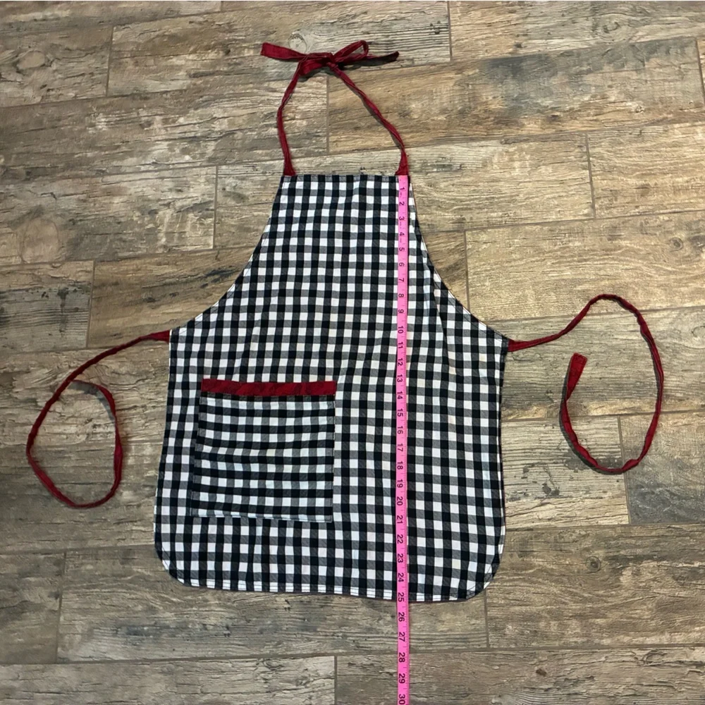 Adult black & white gingham apron